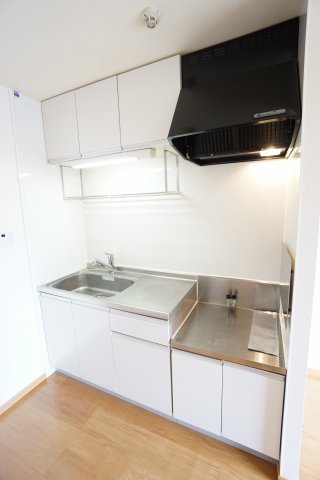 キッチン　※同物件・同タイプの写真です。
