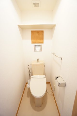 トイレ　※同物件・同タイプの写真です。