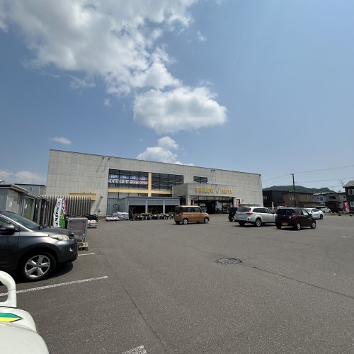 ホームセンター　イエローグローブ東室蘭店（ホームセンター）まで869m