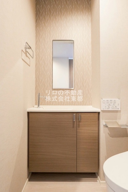 洗面設備　嬉しい洗面台は独立タイプ！