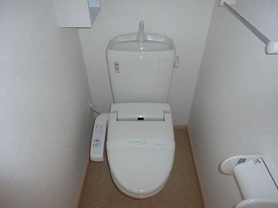 トイレ　ウォシュレット付きのトイレです♪