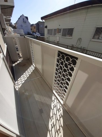 バルコニー　お洗濯にも便利なバルコニー付き