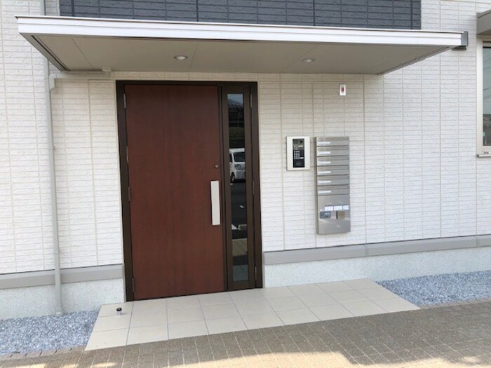 エントランス　清潔なエントランス♪