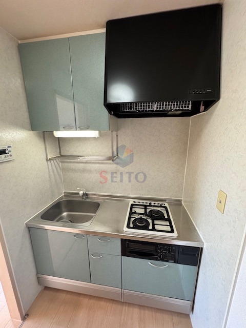 キッチン　別部屋の参考写真になります