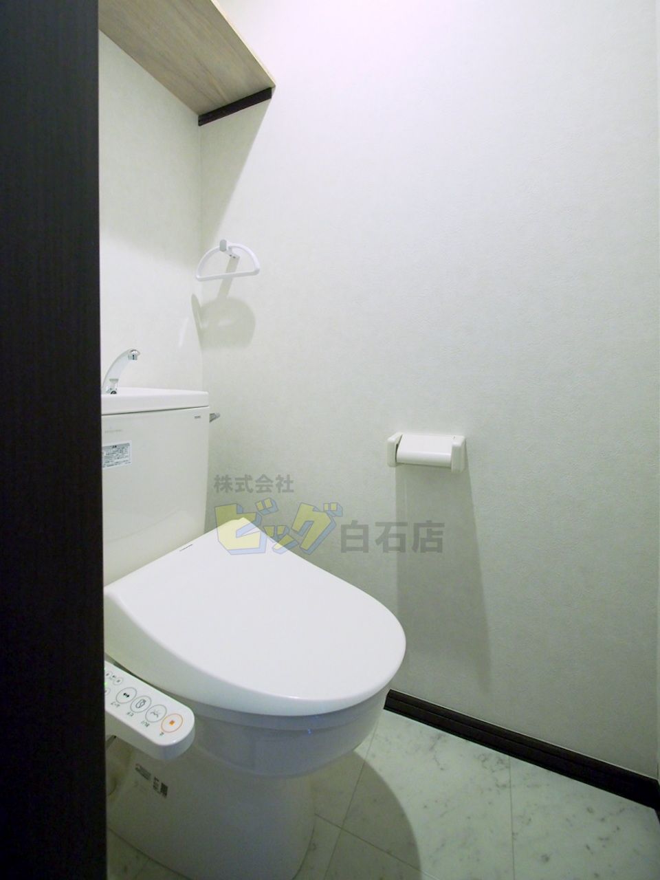トイレ　ウォシュレット付きのトイレです♪