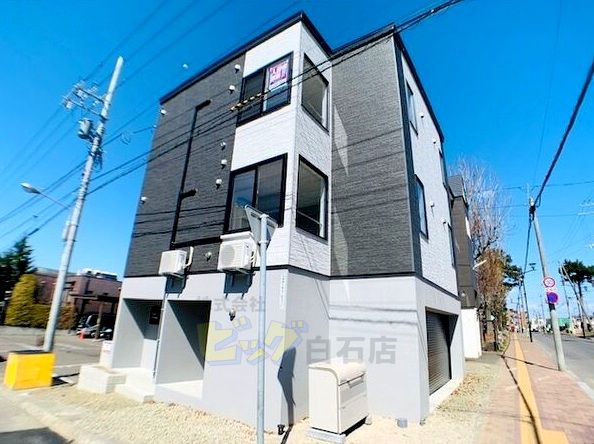 建物外観　Ｗｉ－Ｆｉ対応ネット無料導入の１ＬＤＫです♪