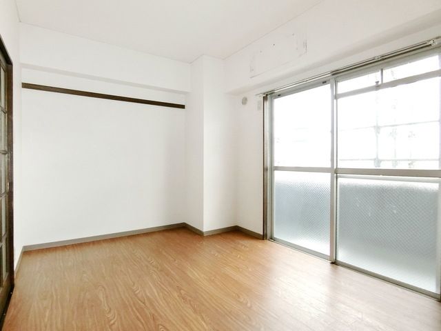 居室・リビング　☆南向きの明るいお部屋☆