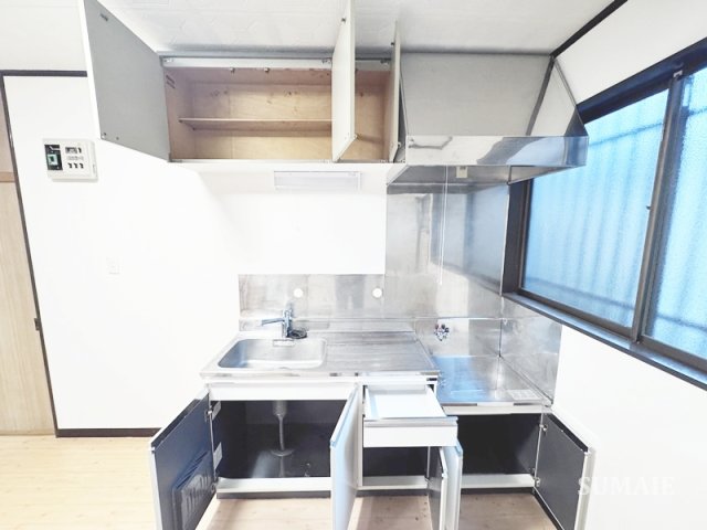 その他　キッチン収納です