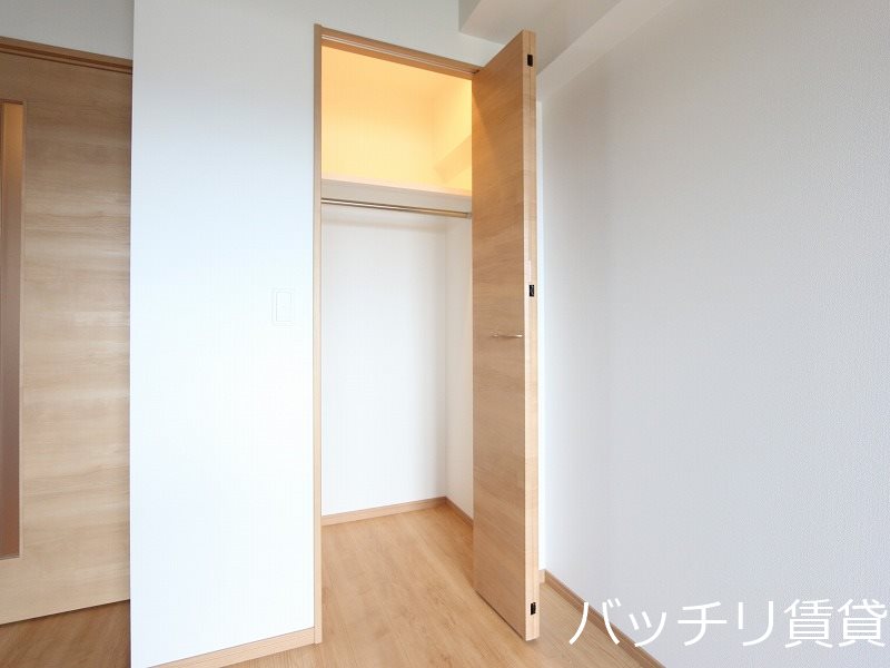 収納　別号室タイプの為、現状を優先致します。