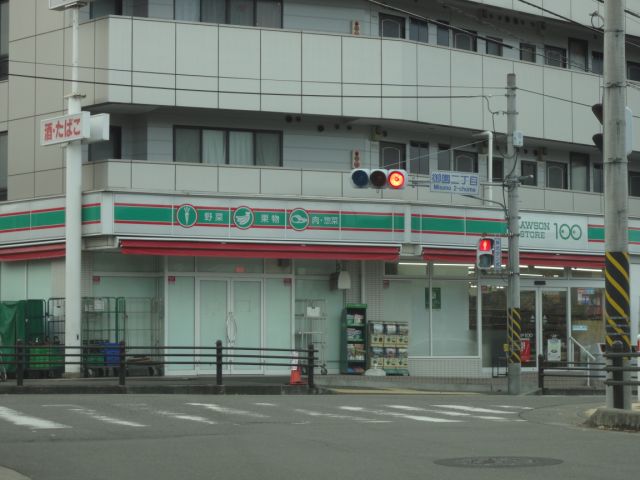 コンビニ　ストア１００（コンビニ）まで380m