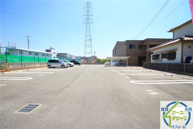 駐車場　駐車スペースもあります