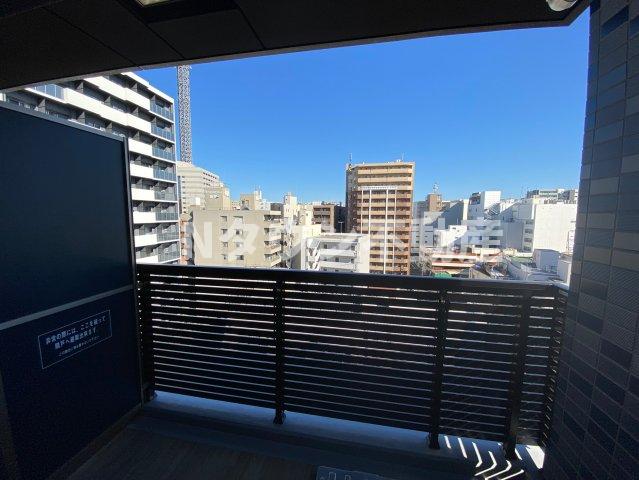 バルコニー　開放的で明るい空間を演出してくれるバルコニーです