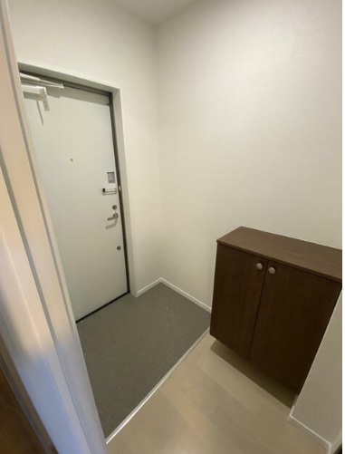 玄関　シンプルで使いやすい玄関です（参考写真です）