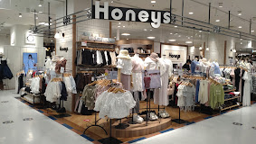 ショッピングセンター　ハニーズ池袋アルタ店（ショッピングセンター）まで568m
