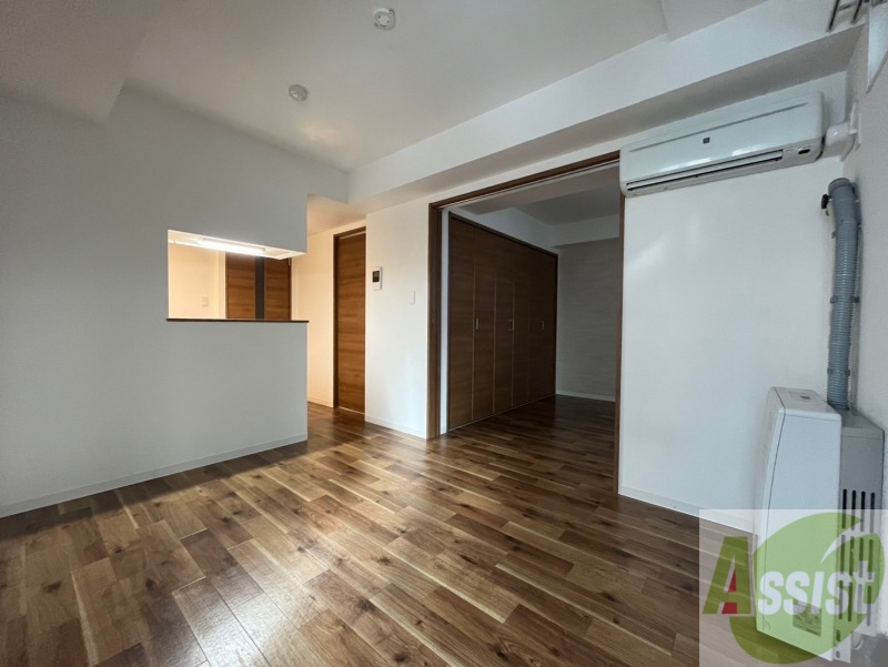 居室・リビング　広くてキレイなお部屋が広がっていて、充実した生活が送れそう。