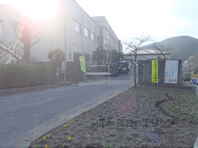 小学校　藤尾小学校（小学校）まで700m