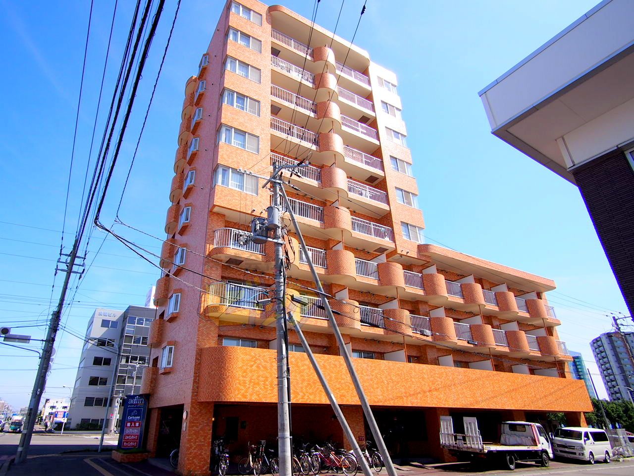 建物外観　人気の高層マンションです♪