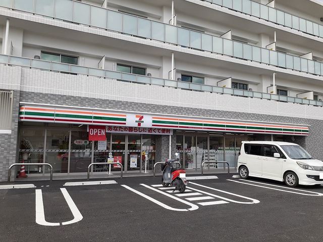コンビニ　セブンイレブン安永店（コンビニ）まで400m