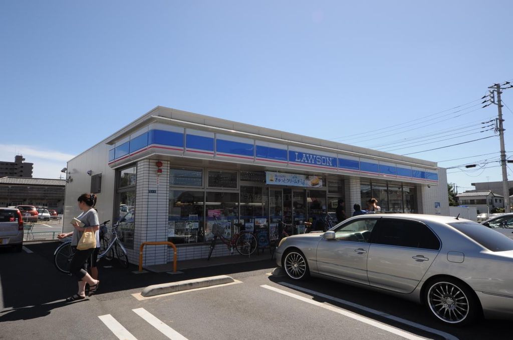 コンビニ　ローソン 天王台駅前通店（コンビニ）まで180m