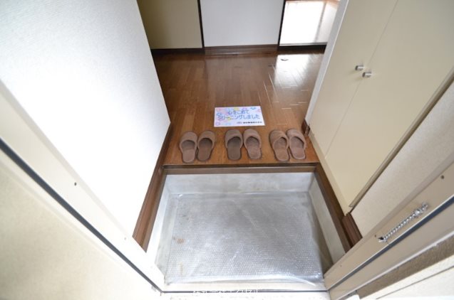 玄関　シューズボックス完備です。