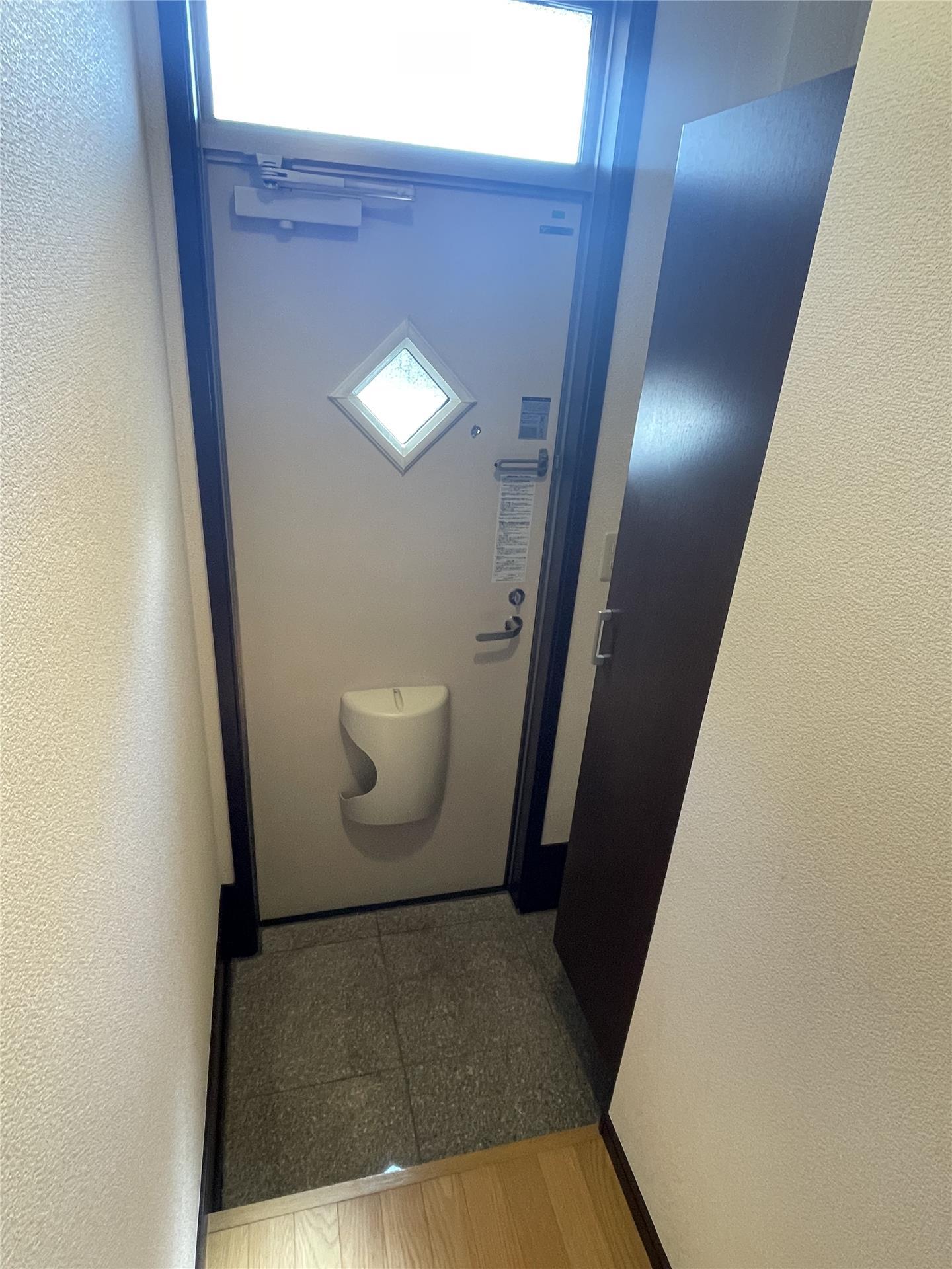 玄関　シューズボックスのある玄関です
