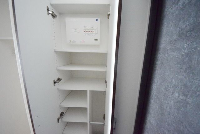 収納　シューズボックス