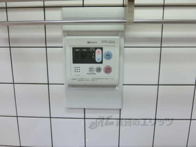 その他設備　給湯器リモコン