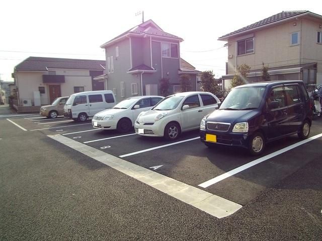 駐車場　敷地内駐車場