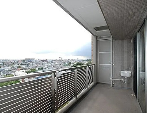 バルコニー　別タイプ部屋　参考写真です