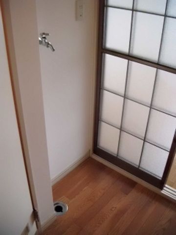 その他設備　洗濯機置場
