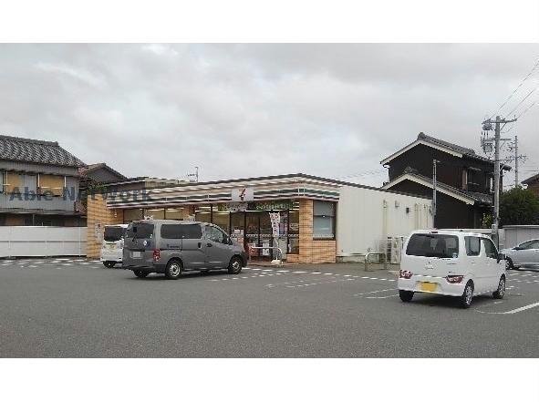 コンビニ　セブンイレブン碧南日進町2丁目店（コンビニ）まで470m