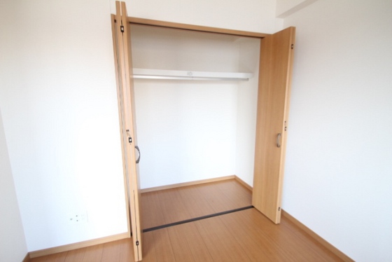収納　※別号室の写真です