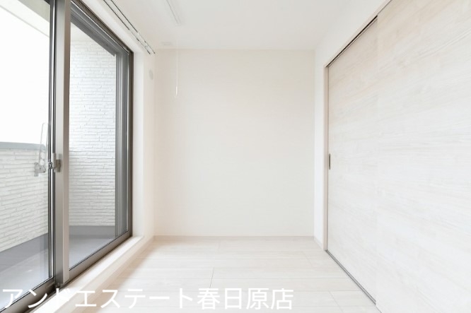 その他部屋・スペース　人気のホワイトフローリング