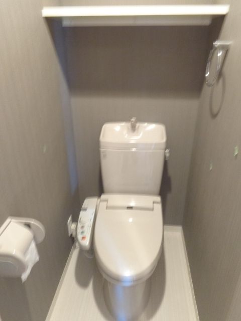 トイレ　洗浄便座付トイレ