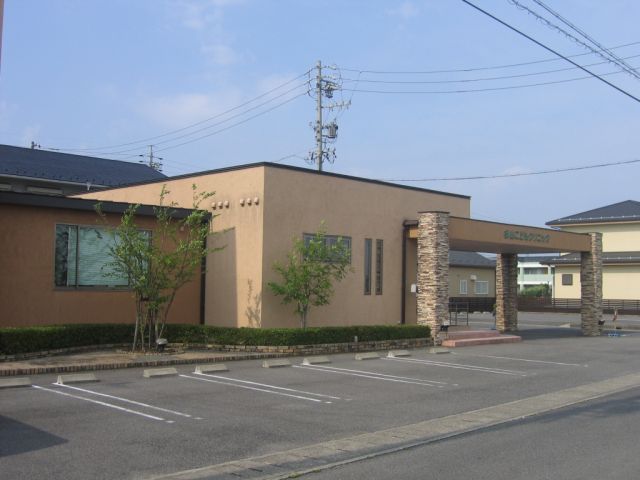 病院　杉山こどもクリニック（病院）まで1700m