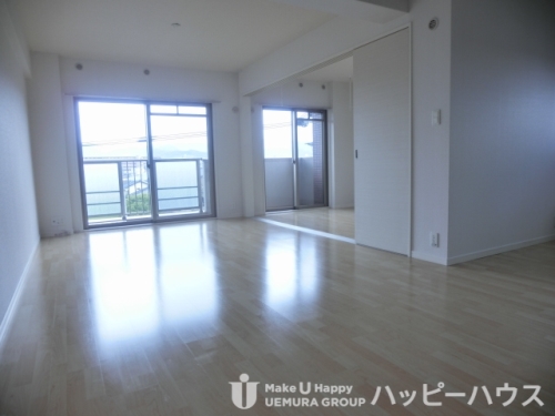 居室・リビング　退去前の部屋の為、現状を優先とさせて頂きます。