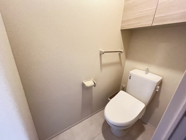 トイレ　同物件別部屋
