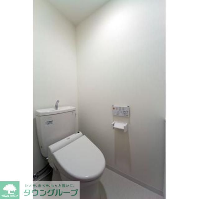 トイレ　※写真は同タイプ住戸です。