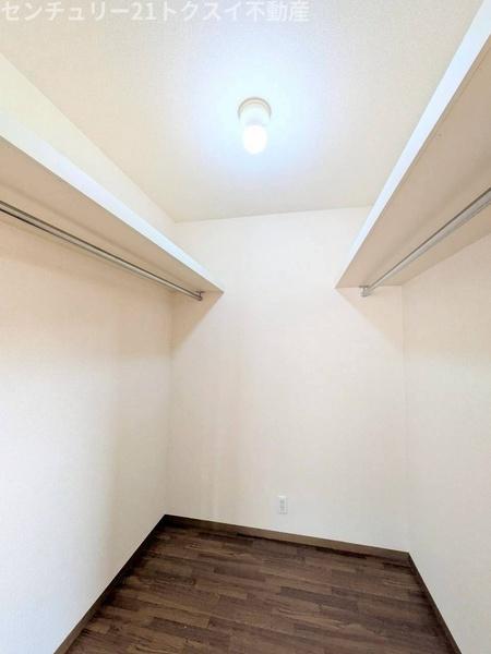 収納　同物件、別室の写真です。