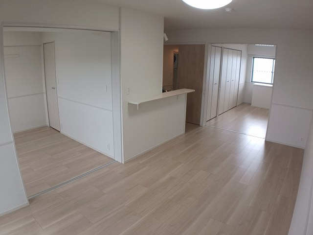 居室・リビング　現在建設中の為、同じ施工会社の内装写真を添付しております（イ