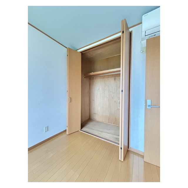 収納　シンプルで使いやすいクローゼット
