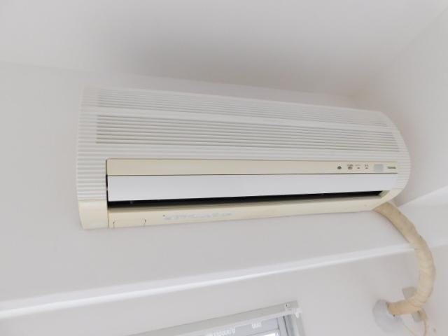 その他設備　エアコンついています。