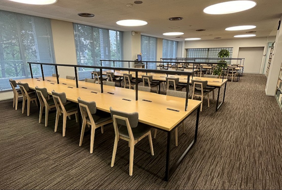 図書館　慶應義塾大学メディアセンター本部図書館（図書館）まで734m