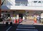 ドラックストア　どらっぐ ぱぱす カリブ梅島店（ドラッグストア）まで445m