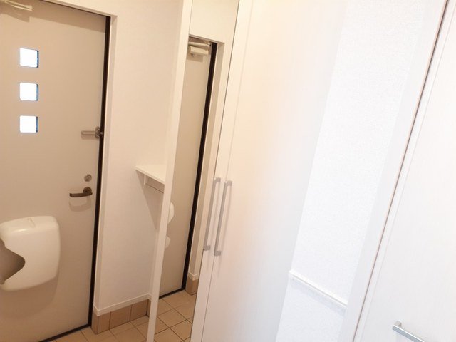 玄関　落ち着いた玄関です