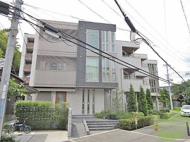 建物外観　豊中市上新田「クリスタルリーフ千里中央」