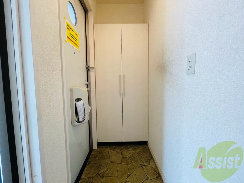 レセンテ寿の玄関写真