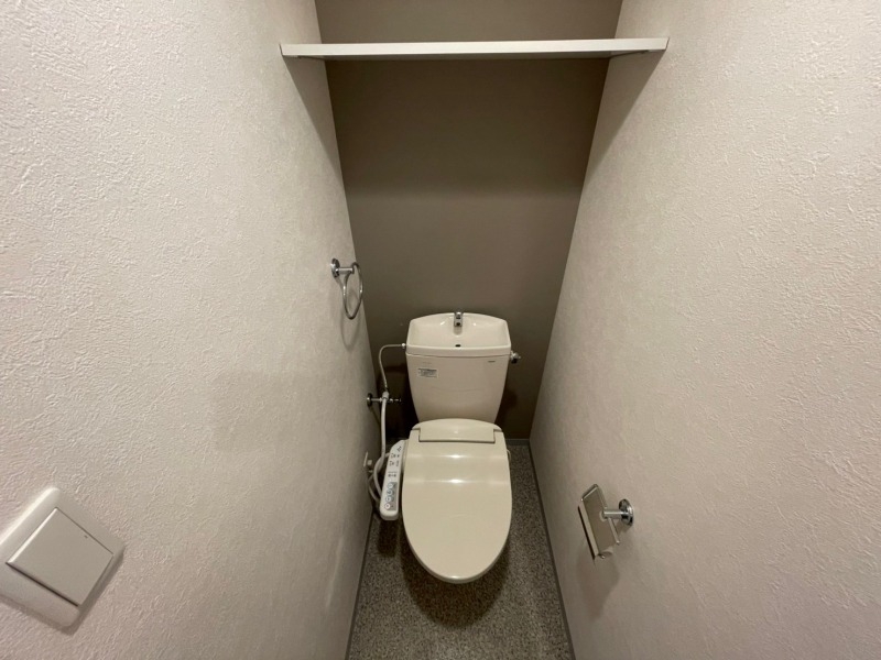 トイレ　トイレです。ウォシュレット付を探している方、おすすめです。