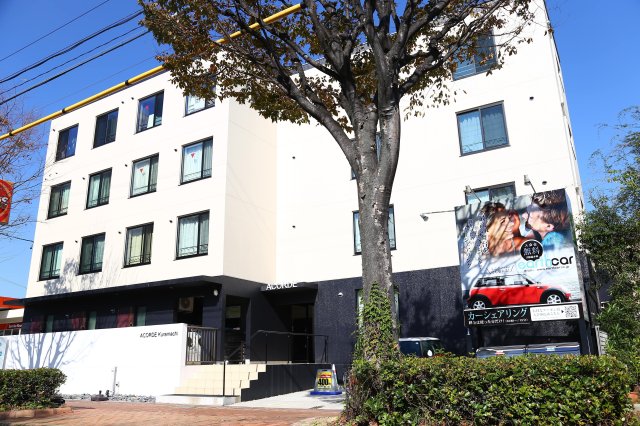 建物外観　アコルデ蔵町の外観。敷地内カーシェアで移動の足に困りません。