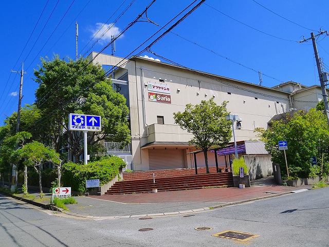 その他　イズミヤ　学園前店（その他）まで922m